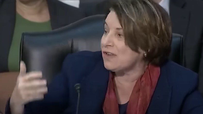 Klobuchar Confronts Kash